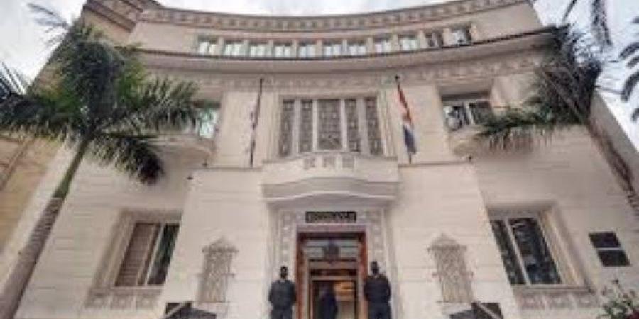 سكرتير عام نادي قضاة جنوب سيناء يتقدم ببلاغ ويطالب بتعويض ضد محام أساء لقضاة مصر - لايف نيوز