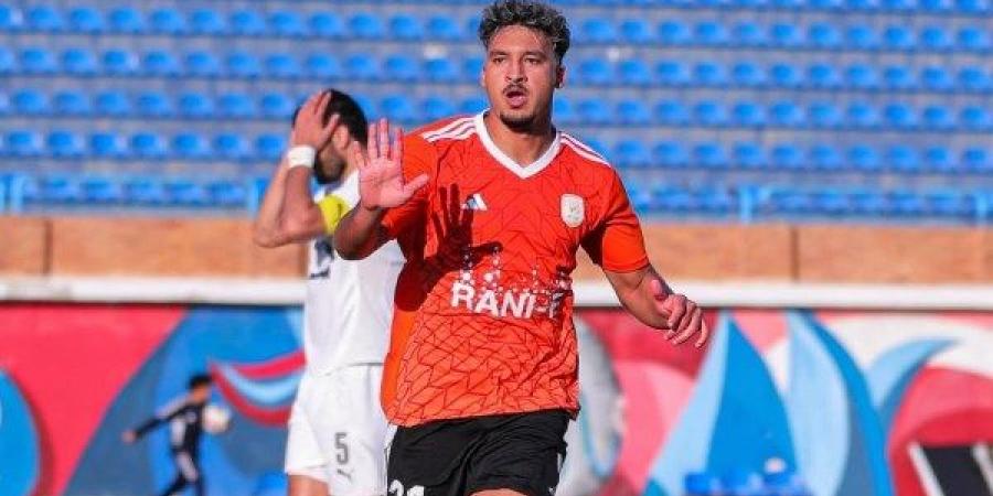 خالد الغندور: أحمد شريف يغيب عن معسكر فاركو للانضمام للزمالك - لايف نيوز