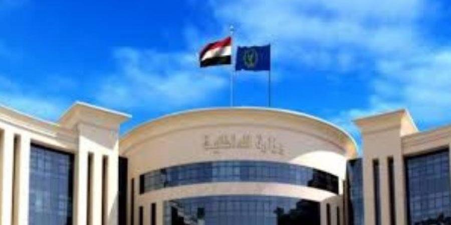بالهدايا والورود.. الداخلية تشارك المواطنين الاحتفال بذكرى 30 يونيو - لايف نيوز
