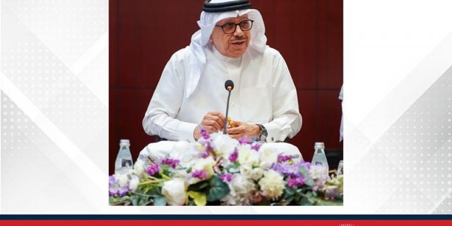 وزير الخارجية يلتقي فرق العمل المساهمة في تسهيل عودة المواطنين البحرينيين العالقين في الدول المتأثرة بالأوضاع الراهنة - لايف نيوز