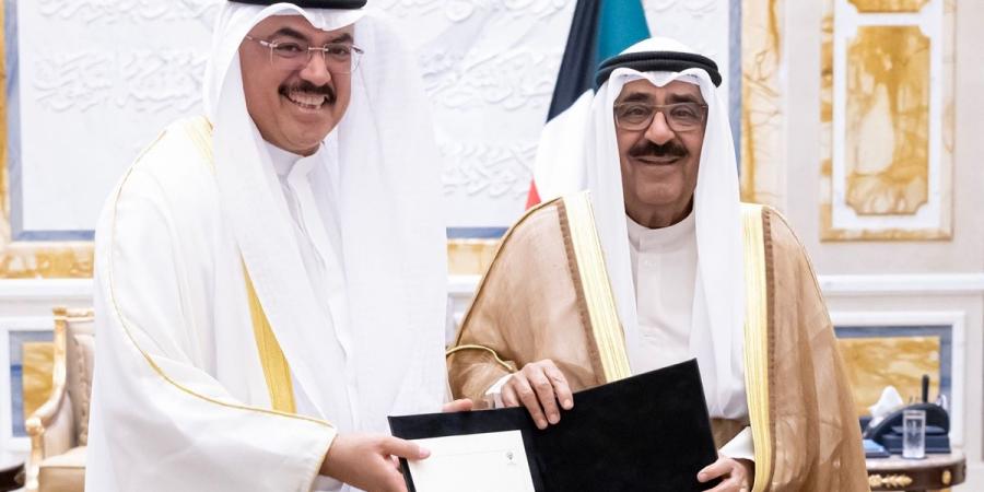 الأمير يطلع على باكورة المناهج الجديدة - لايف نيوز