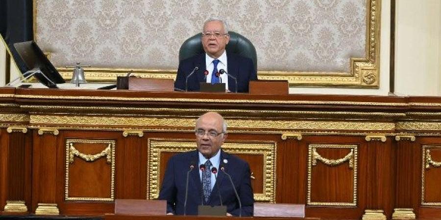 رئيس النواب لـ الحكومة: هل يوجد بيان بأراضي الإسكان الاجتماعى في المحافظات - لايف نيوز