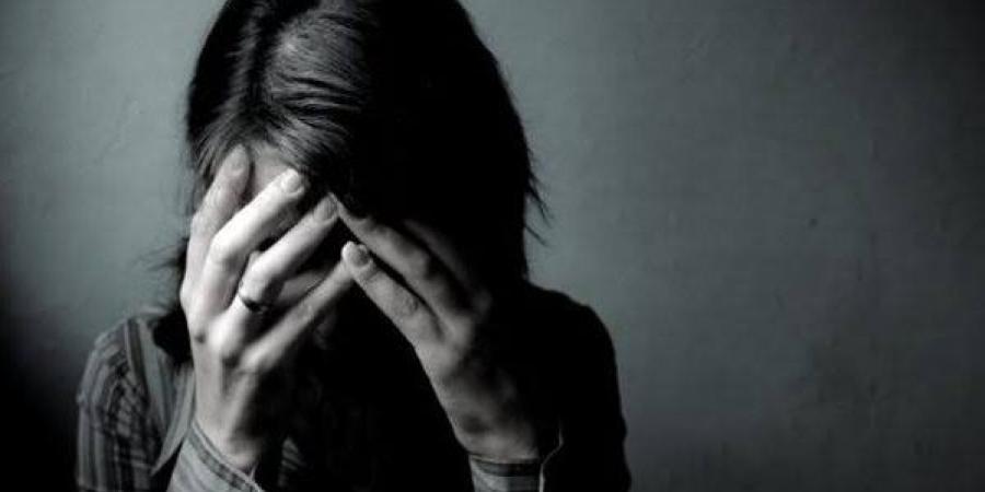 قالي كل الناس بتغلط.. مريم تطلب الخلع: ضبطت محادثات بينه وبين قاصرات - لايف نيوز