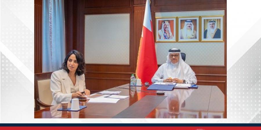 وزير الخارجية يترأس الاجتماع الثالث لمجلس أمناء أكاديمية محمد بن مبارك آل خليفة للدراسات الدبلوماسية - لايف نيوز