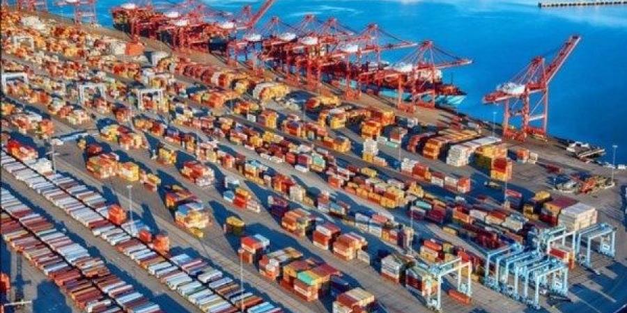 تداول 9 آلاف طن بضائع عامة ومتنوعة بموانئ البحر الأحمر - لايف نيوز