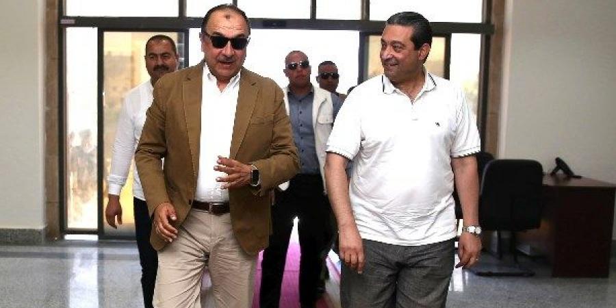 وزير قطاع الأعمال: دمياط نموذج للتكامل بين خطط الدولة الصناعية والسياحية - لايف نيوز
