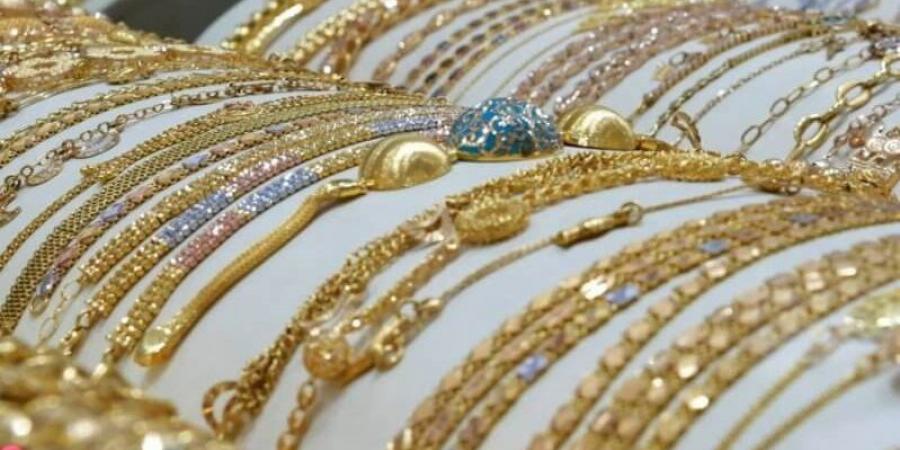 آي صاغة: الذهب يربح 30 جنيها خلال أسبوع مدعوما بمخاوف جيوسياسية وضغوط على الدولار - لايف نيوز
