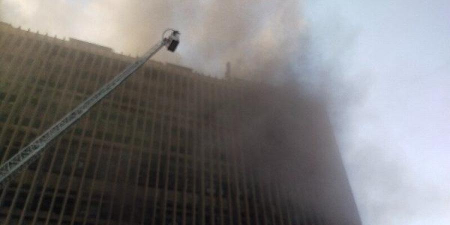 محافظ القاهرة: تشكيل لجنة هندسية لبيان مدى تأثر مبنى سنترال رمسيس بالحريق - لايف نيوز