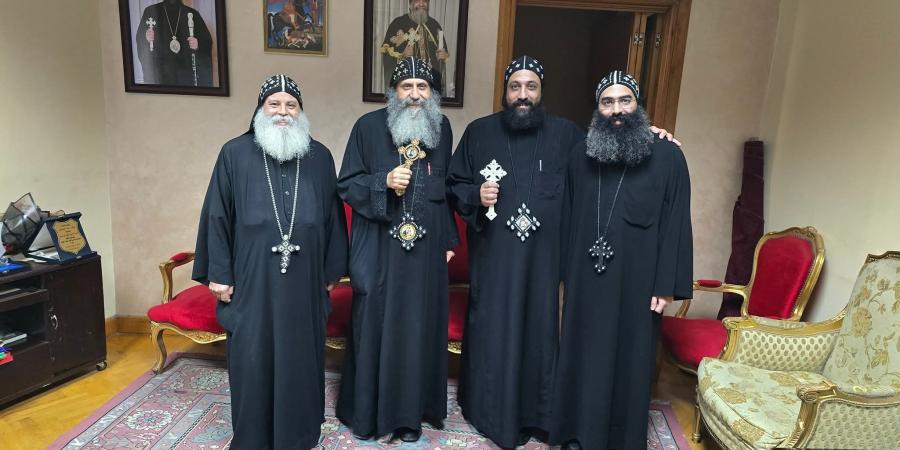 الأنبا بيجول يهنئ الأسقف الجديد لقطاع كنائس حدائق القبة والوايلي - لايف نيوز