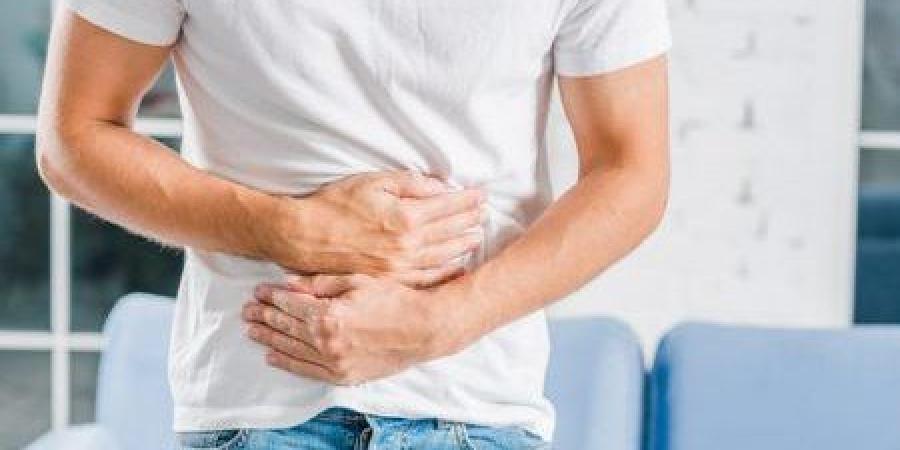 انتفاخ ومغص.. انتبه من إصابتك بهذا المرض في المعدة - لايف نيوز