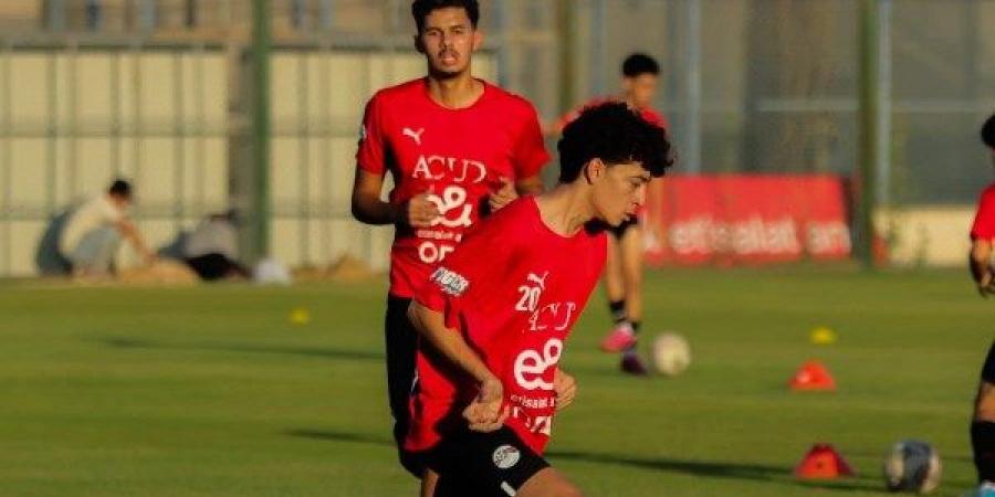 الجهاز الفني لمنتخب 16 سنة يقيم أداء 36 محترفا - لايف نيوز