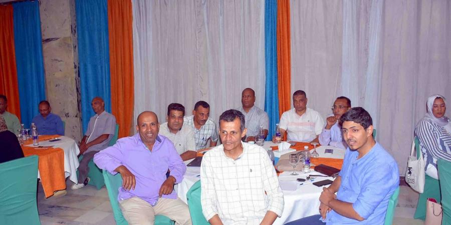 محافظ الأقصر يتفقد ورشة "الدعم الفني".. ويؤكد: رضا المواطن الهدف الرئيسي للمشروعات - لايف نيوز