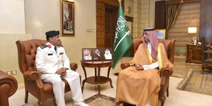 سعود بن جلوي يطَّلع على أعمال حرس الحدود - لايف نيوز