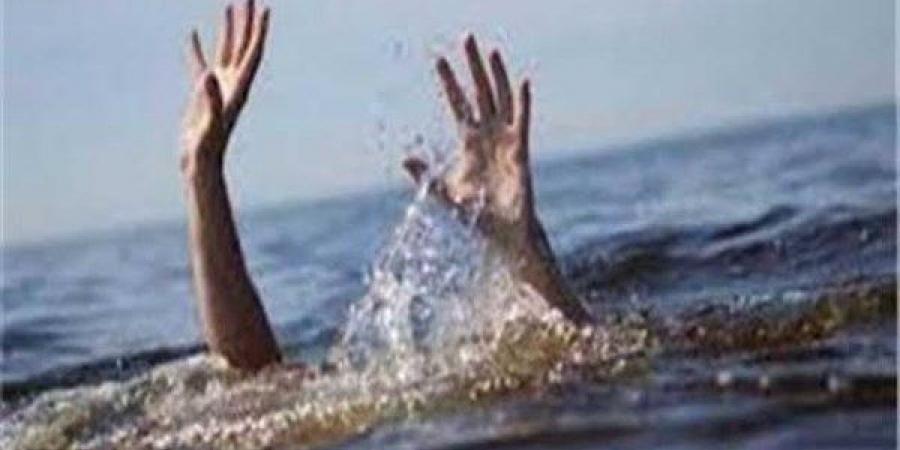 محافظ قنا يزور أديرة نقادة استعدادًا لانطلاق مهرجان الفنون والحرف التراثية| صور - لايف نيوز